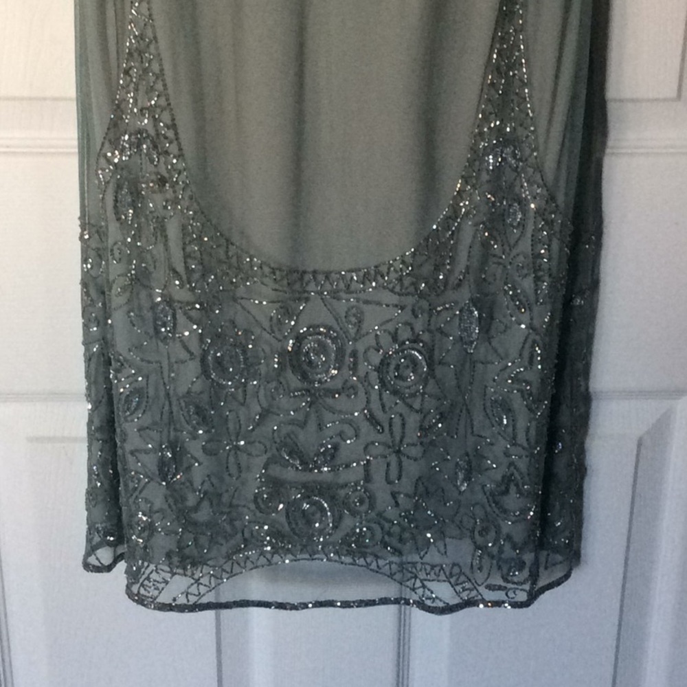 Dazzling Dress - Picture 3 of 6